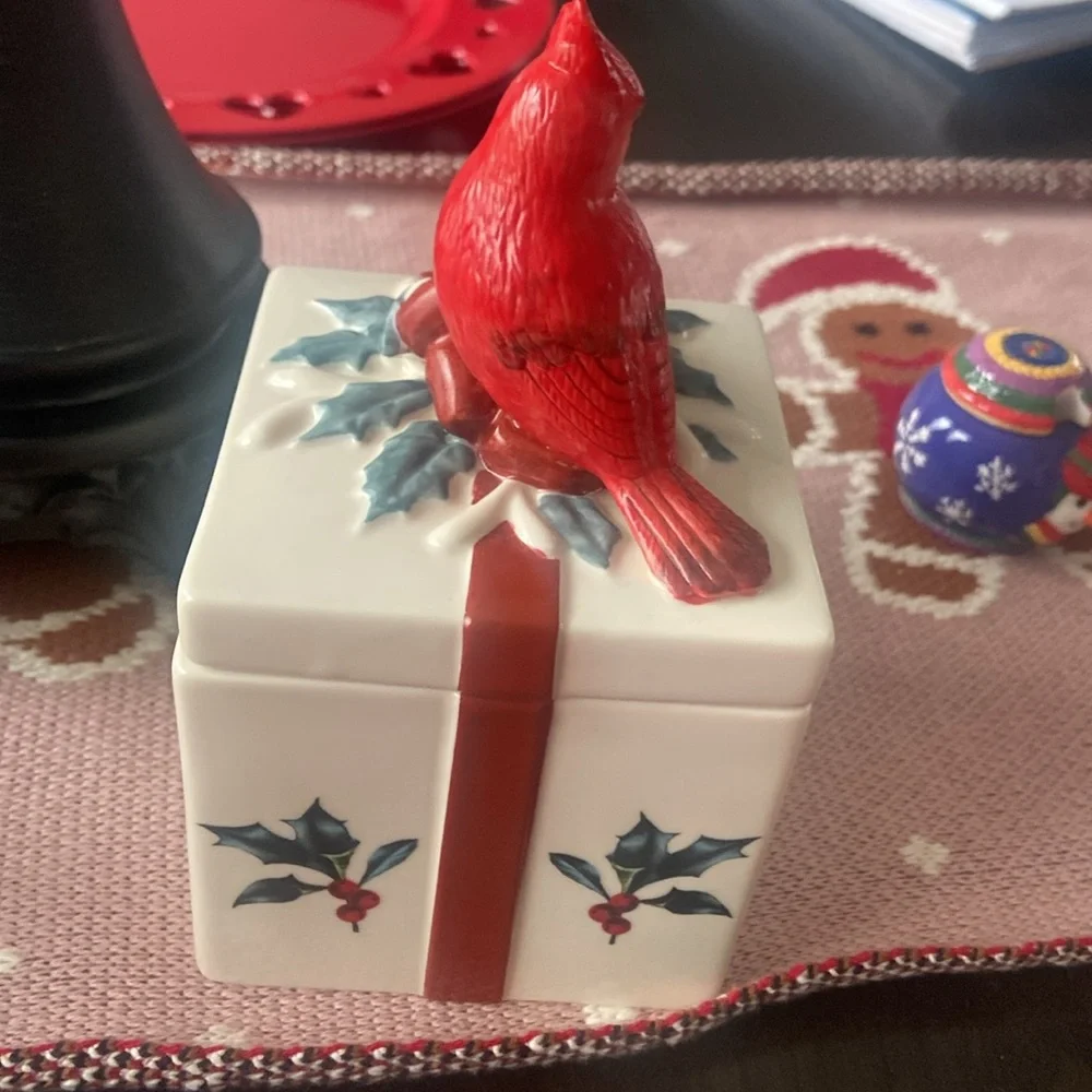 Lenox Winter Greetings Cardinal Covered Candy Dish